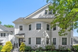 Building Photo - 119 Charlesbank Rd