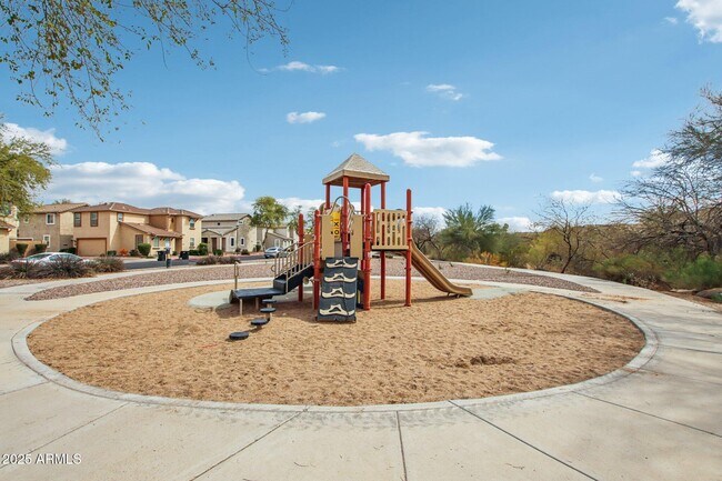 Building Photo - 10220 E Isleta Ave