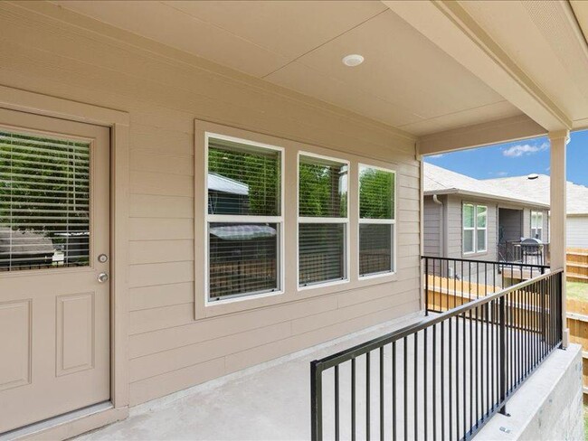 Building Photo - 6305 Wideleaf Dr