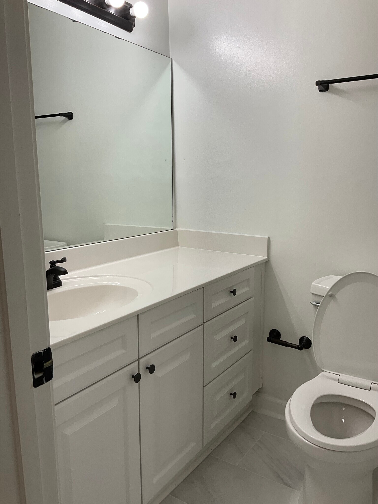 New bath-1 - 1010 Woodland Vlg