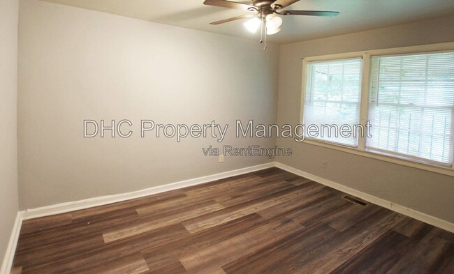 Building Photo - 1761 Tiger Flowers Dr NW