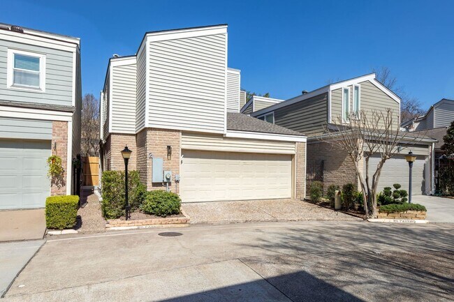 Building Photo - 1829 Bering Dr