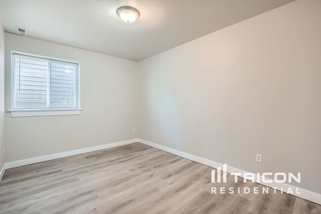 Building Photo - 14716 69th Ave Ct E