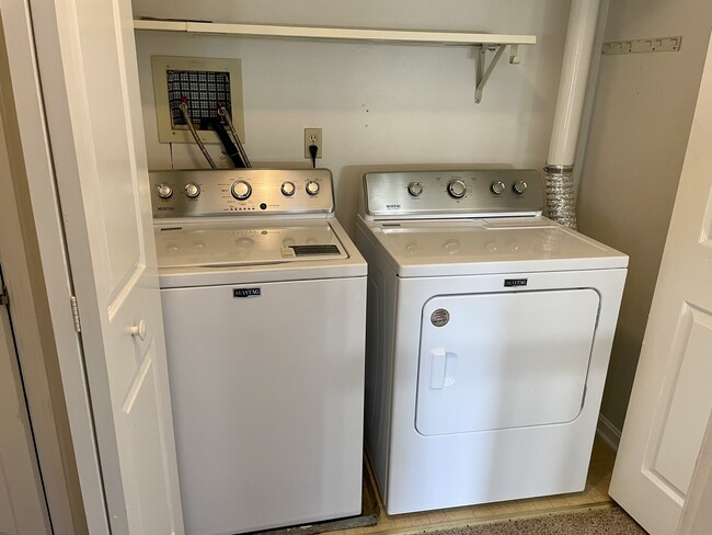 New washer/dryer set - 1002 Cambridge Ct