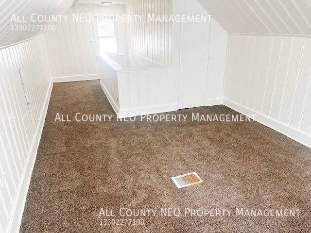 Building Photo - 20921 Westport Ave