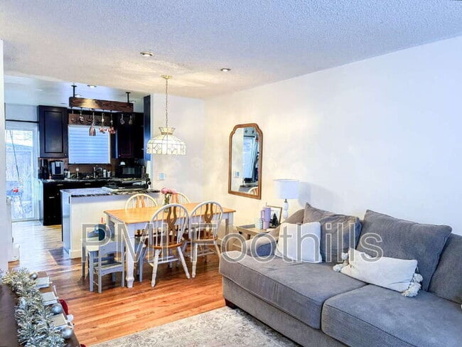 Building Photo - 171 Holman Way