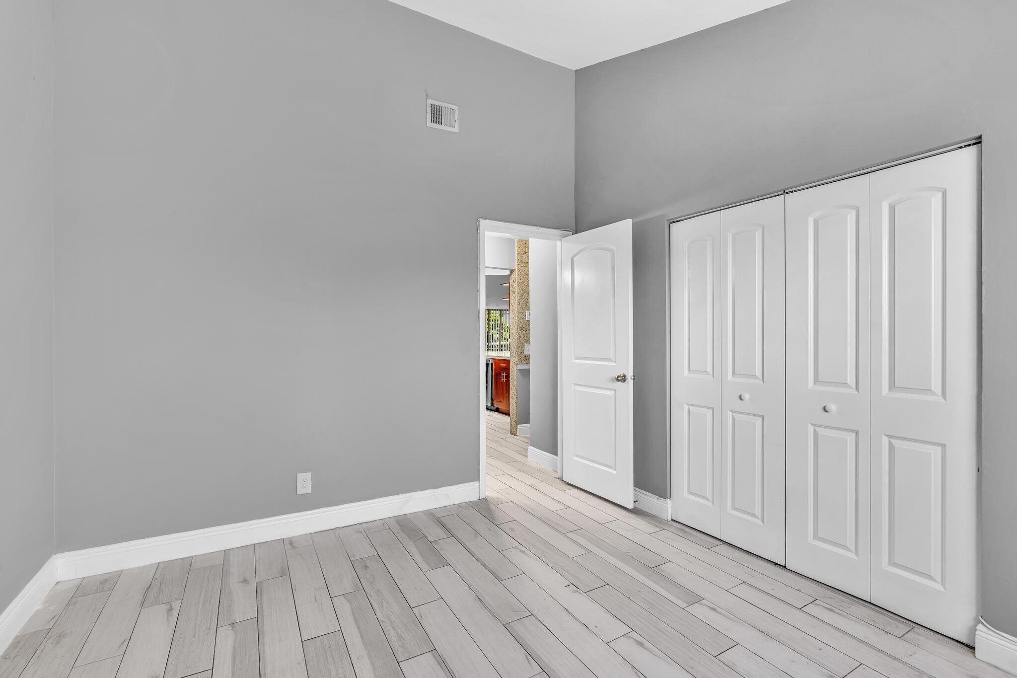 Building Photo - 3417 NW 44th St