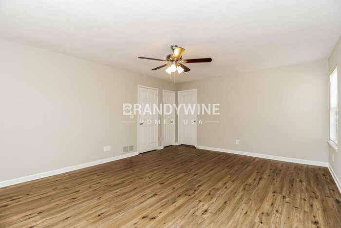 Building Photo - 1334 Colonial Trce NW