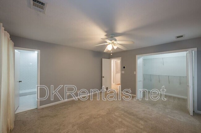Building Photo - 1125 Trailmore Dr
