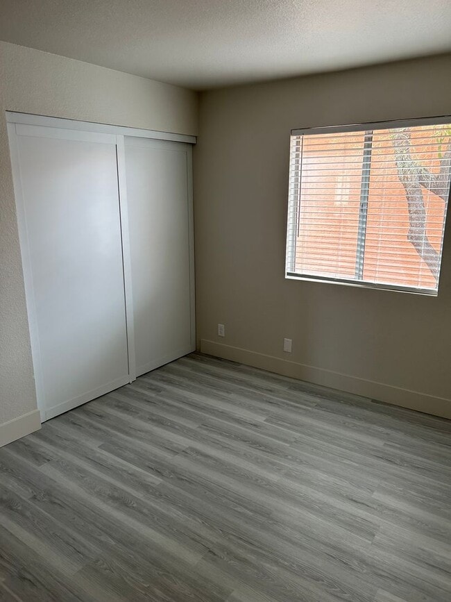 Building Photo - ***Rock Springs 2 Upper Level, Unfurnished, 2 Bedroom, 2 Bath Condo***