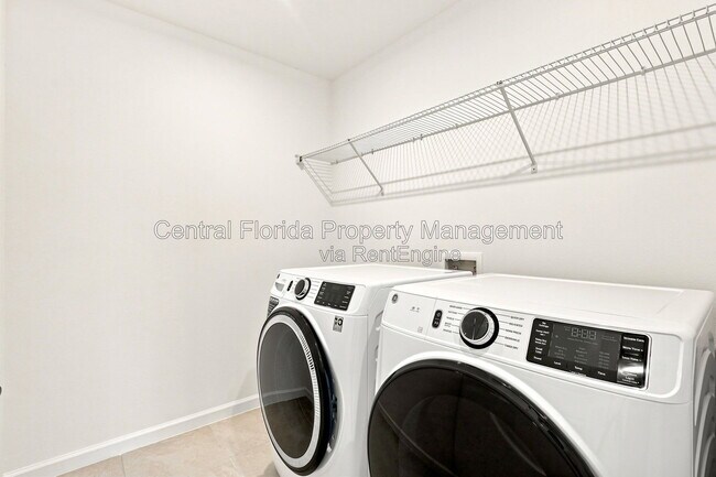Building Photo - 865 Spring Palms Lp