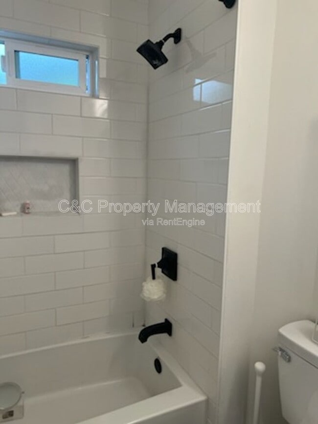 Building Photo - 59 W Castle St