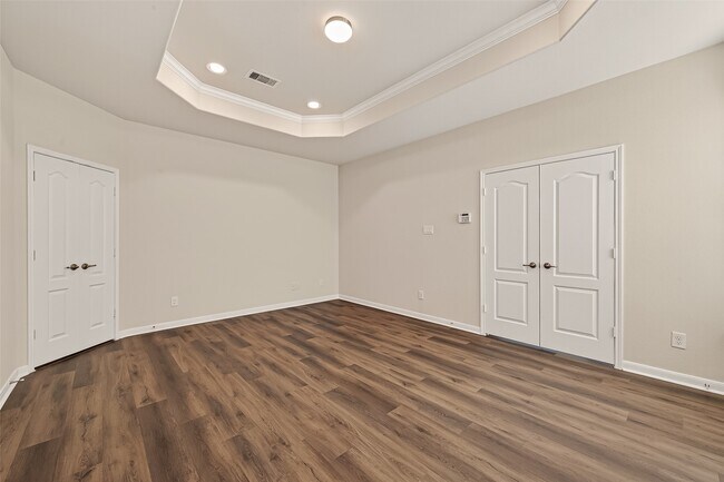 Building Photo - 25354 Holton Ridge Dr