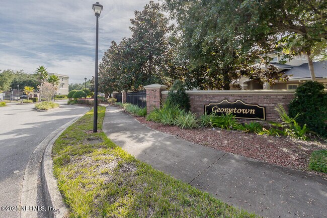 Building Photo - 4422 Capital Dome Dr