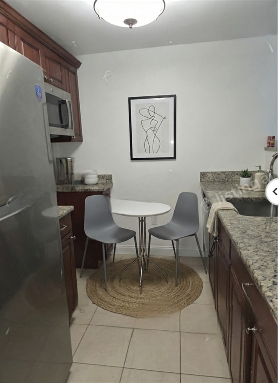 Building Photo - 103 Hart St