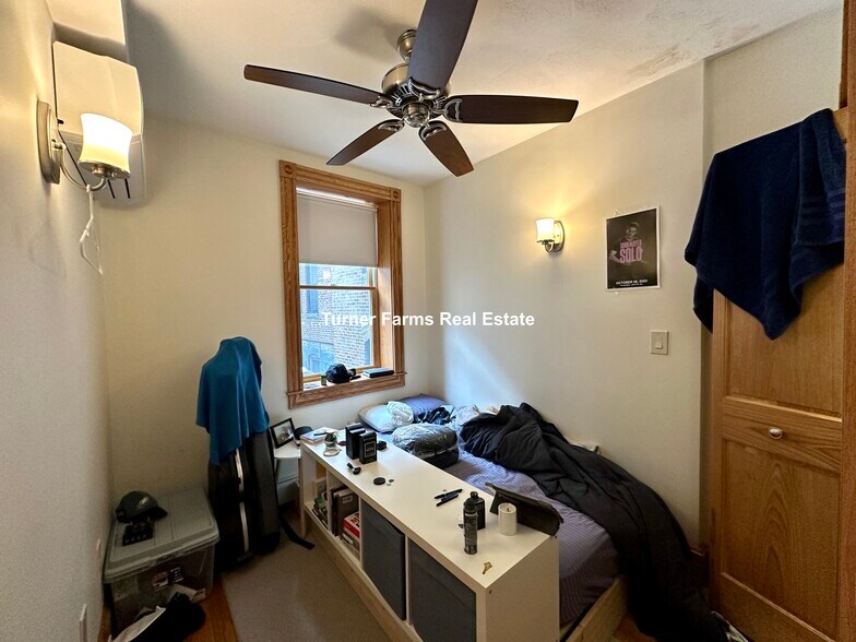 Building Photo - 48 Garden St