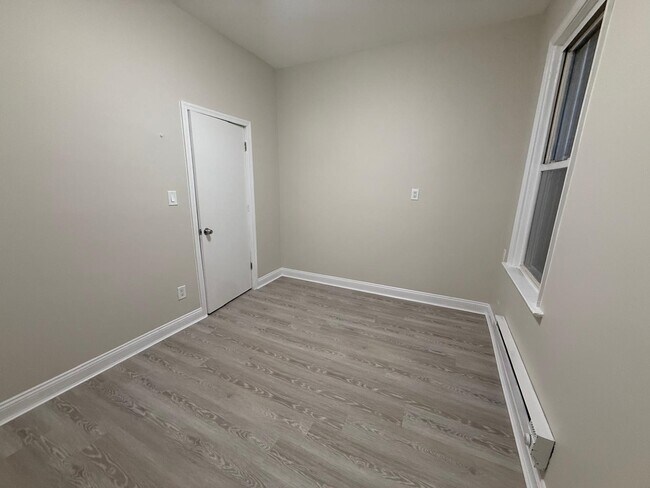 Building Photo - 221 Wilkinson Ave