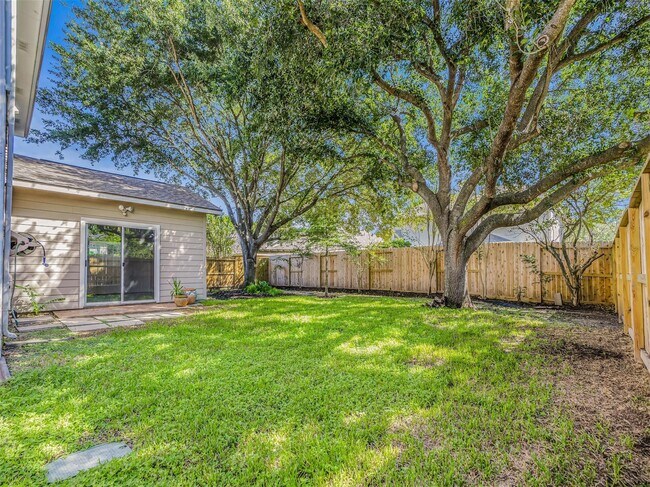 Building Photo - 1827 Senca Springs Ct