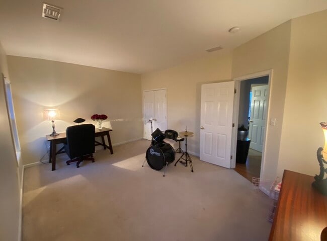 Building Photo - 204 Bohemia Mill Pond Dr