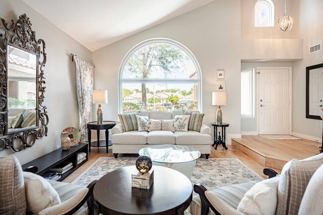 Building Photo - 8169 Sedona Sunrise Dr