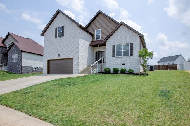 Building Photo - 1331 Juniper Pass
