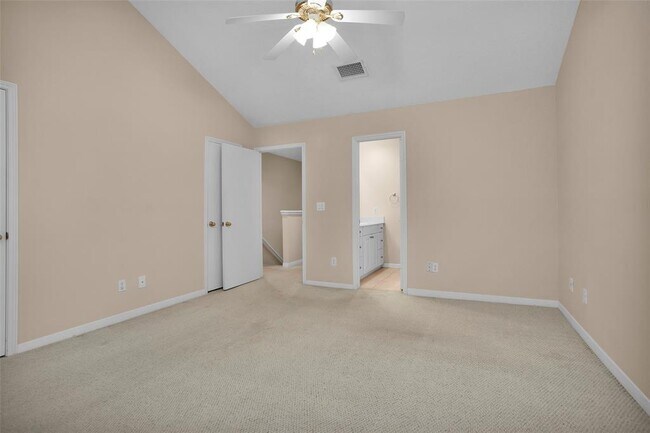 Building Photo - 938 Memorial Village Dr