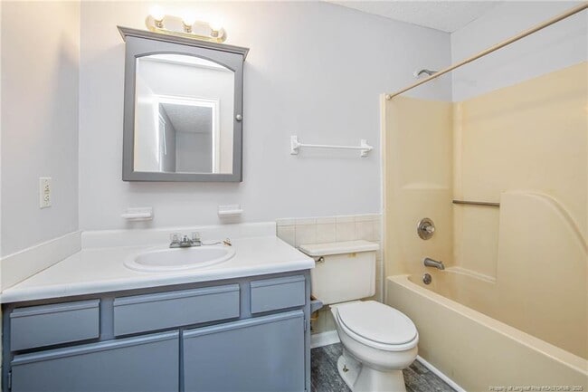 Building Photo - 6577 Green Meadow Ct