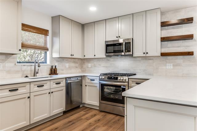 Building Photo - 302 Faircrest Dr