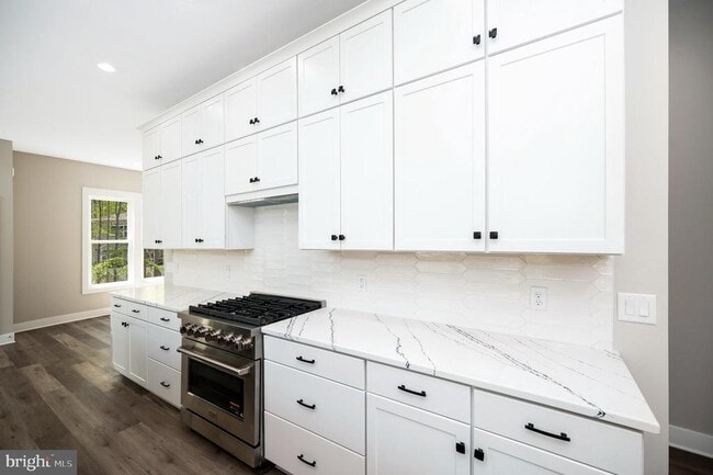 Building Photo - 44 Deep Crk Cir