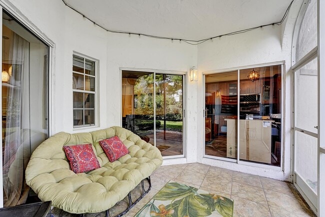 Building Photo - 6555 Via Regina