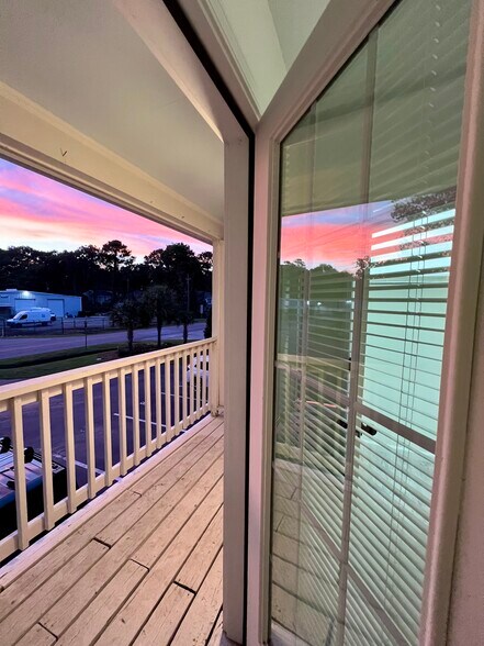 Balcony - 272 Fleming Rd