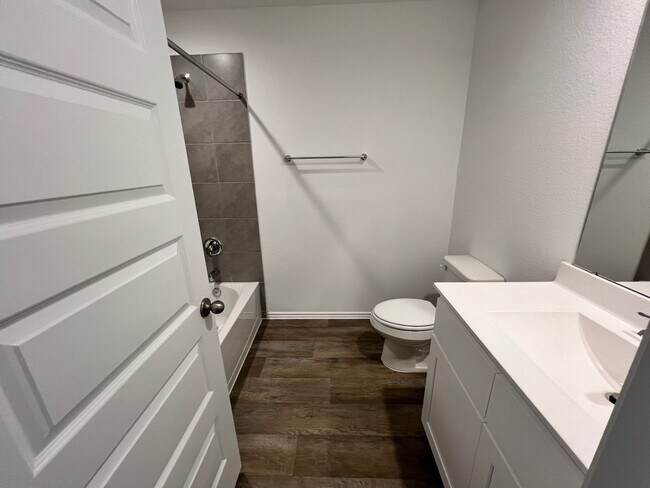 Building Photo - 3719 Bristol Hills Ct