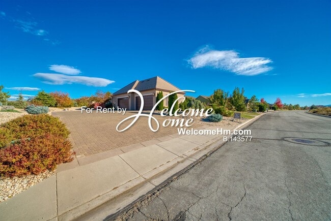 Building Photo - 15020 Redmond Lp