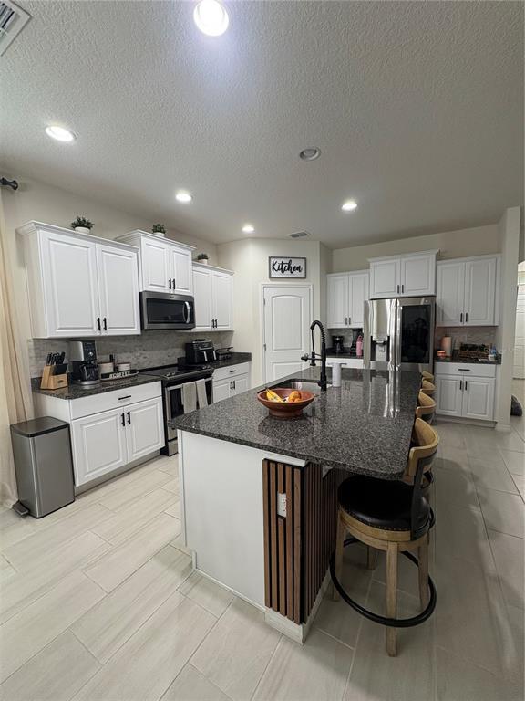 Building Photo - 15746 Fountain Springs Rd