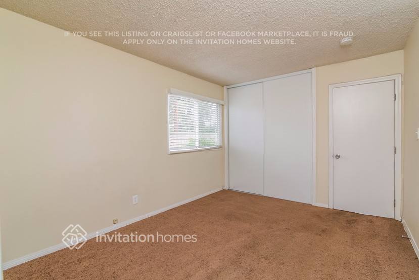 Building Photo - 17002 E Bellbrook St