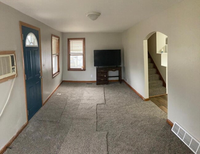 Building Photo - 604 S Fillmore St