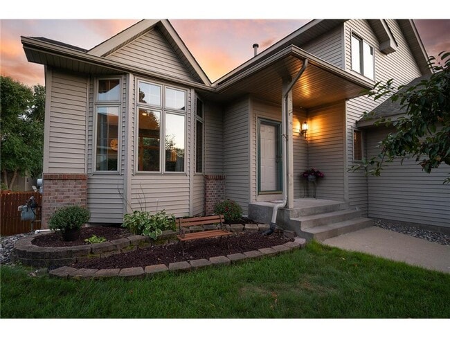 Building Photo - 4133 Sunset Trail N