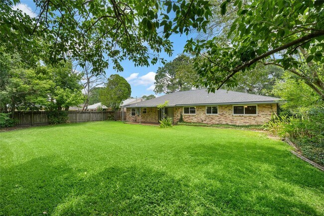 Building Photo - 6007 Claridge Dr