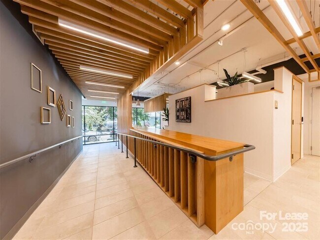 Building Photo - 1824 N Brevard St