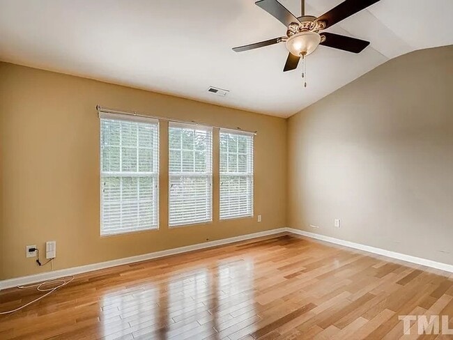Building Photo - Elegant Long Lake Townhome | Hardwood Floors | 2-Car Garage | Pool