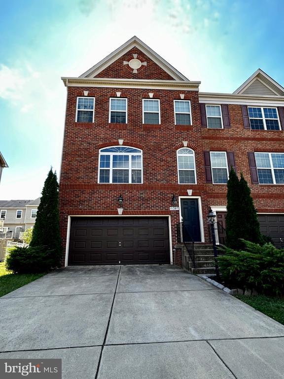 Primary Photo - 11397 Sandhurst Pl