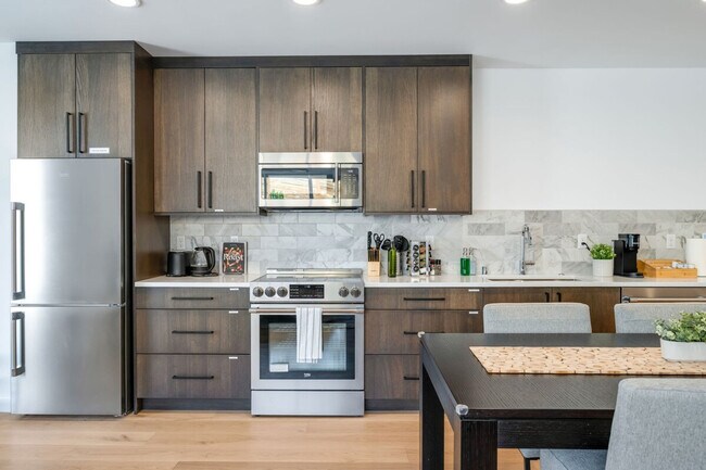 Building Photo - 5300 NE 67th St