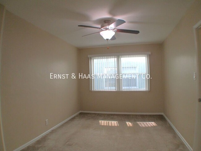 Building Photo - Lovely 1 Bedroom Apartment in Prime Bixby ...