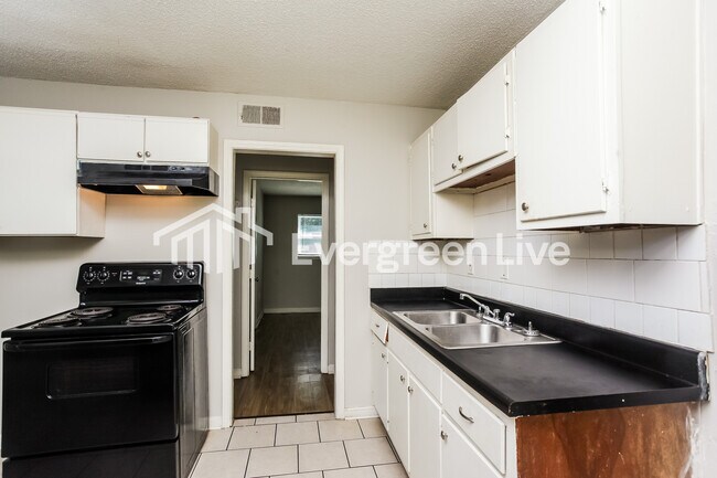 Building Photo - 4983 Appleville St