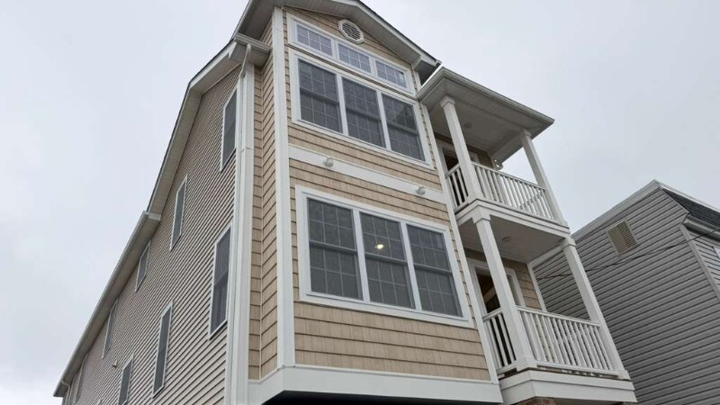 Building Photo - 628 S 12th St