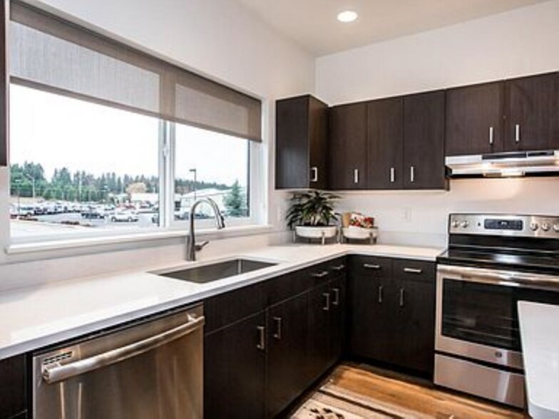 Building Photo - 264 Blackberry Loop