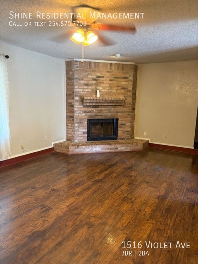 Building Photo - 1516 Violet Ave