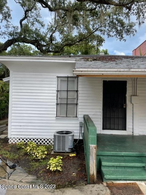 Building Photo - 2206 Irwin St