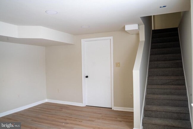 Building Photo - 106 Gateway Dr