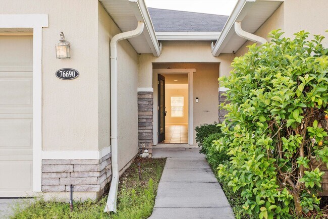 Building Photo - 76690 Timbercreek Blvd